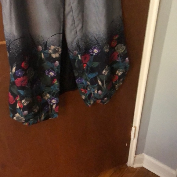 Pants - Picture 2 of 6